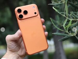 نگاهی کلی به پرچمدار جدید اپل iPhone 17 Pro Max ZAA